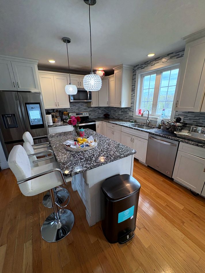 Spotless kitchen after a post-construction clean