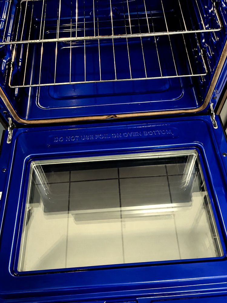 Spotless oven after a RiseUp deep clean